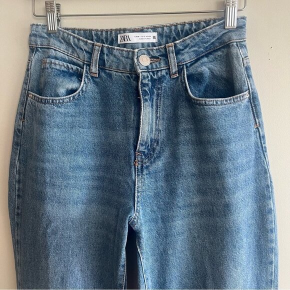 Zara High Rise  Relaxed Leg Jean - Picture 2 of 10